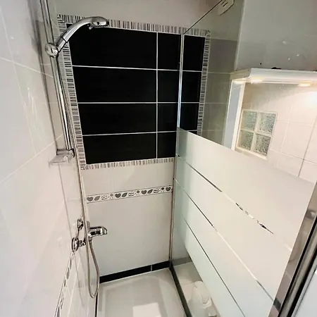 Le Guiton - Parking Wifi *