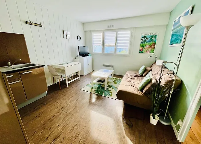 Le Guiton - Parking Wifi Apartment